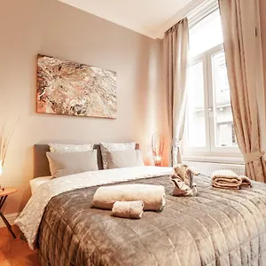 Appartement Luxury Palace By Rikas, Antwerpen